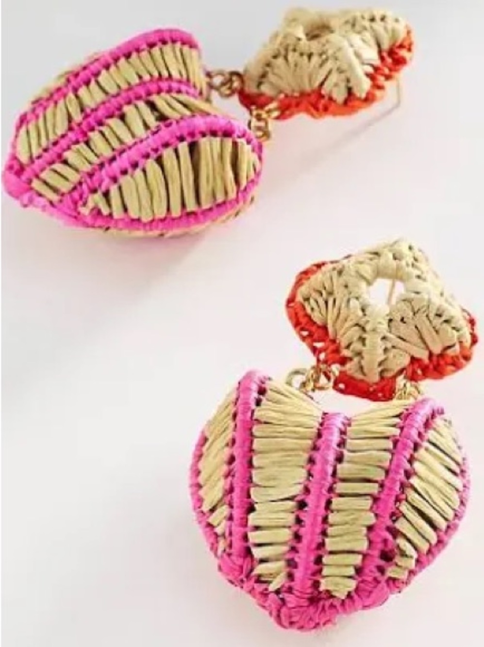 Anthropologie. New! 🔥🔥🔥Pink,Red and Natural Straw Woven Drop Earrings. Posts. 3”